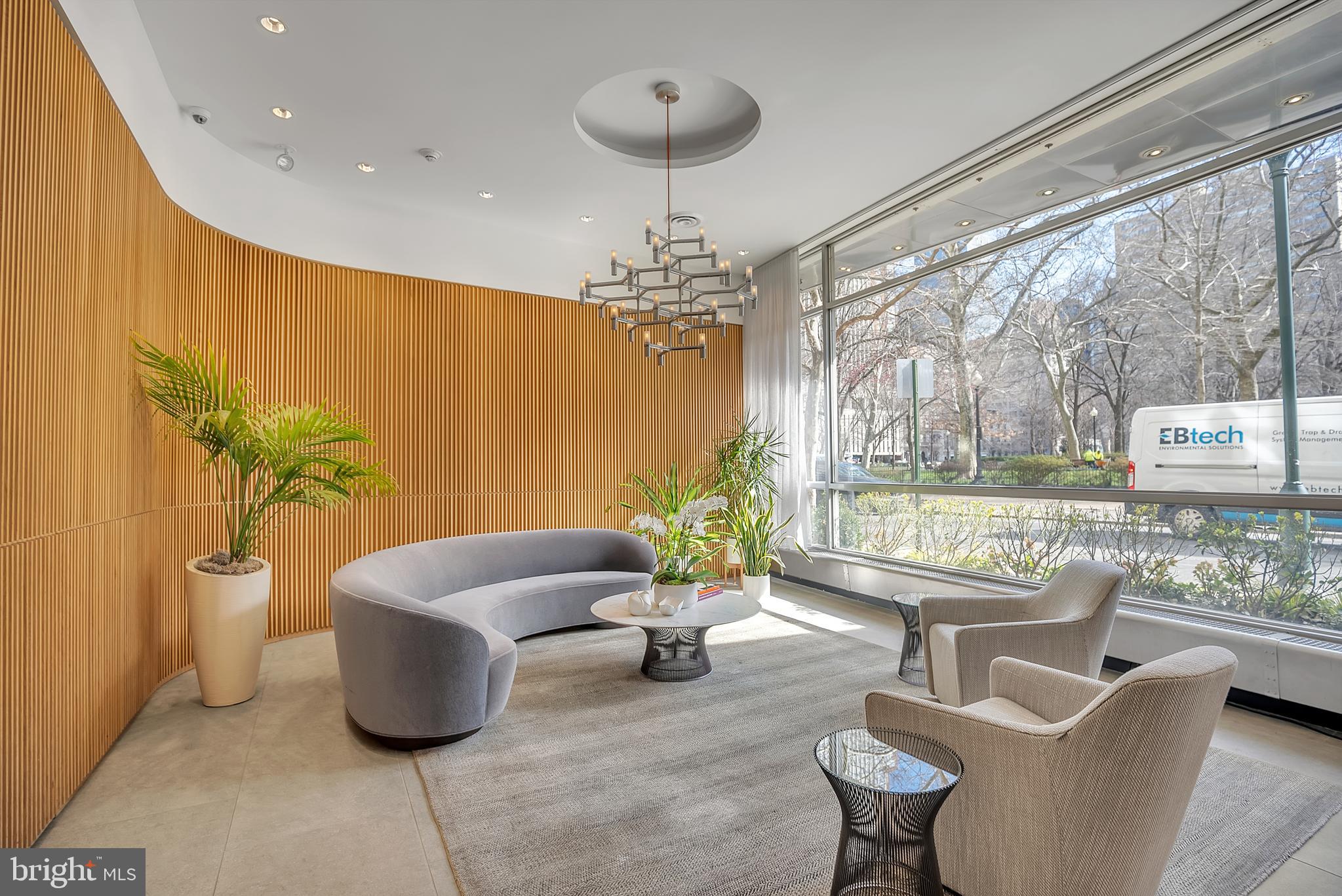 220 West Rittenhouse Square, Unit 22A Philadelphia, PA 19103 - Photo 24 of 25 Lobby