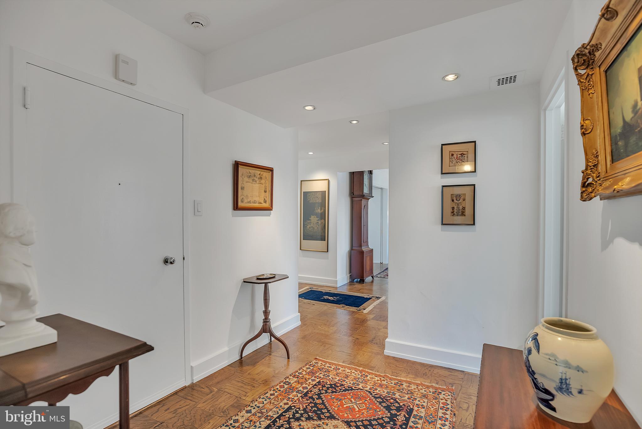 220 West Rittenhouse Square, Unit 22A Philadelphia, PA 19103 - Photo 3 of 25 Entry