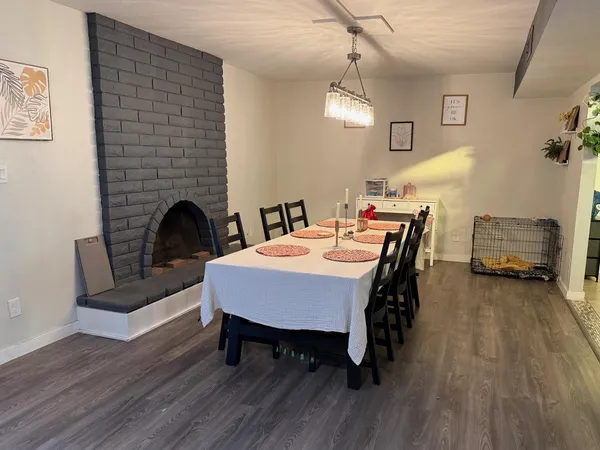 $2,500 | 17046 North 37th Avenue, Glendale, AZ 85308