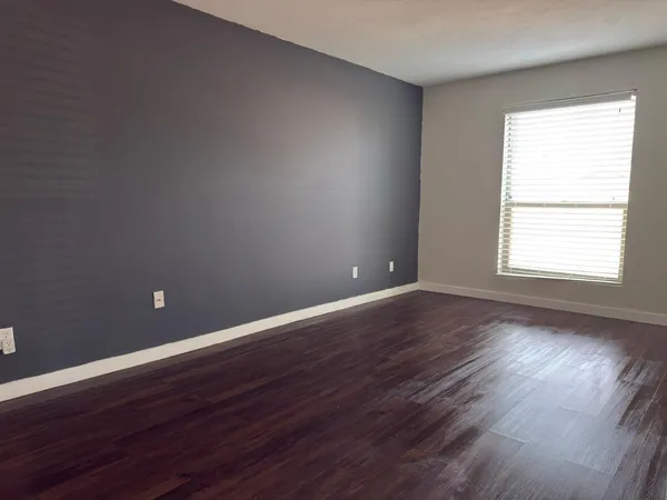 $2,500 | 17046 North 37th Avenue, Glendale, AZ 85308