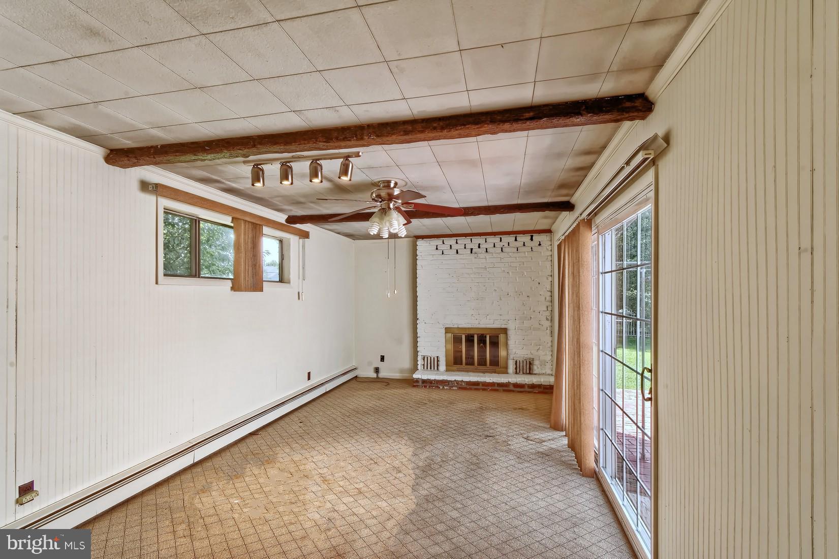 207 Harmony Road Gibbstown, NJ 08027 - Photo 11 of 27