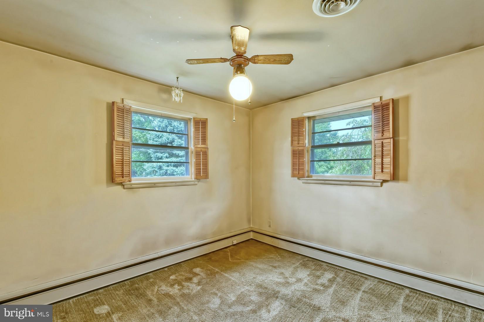 207 Harmony Road Gibbstown, NJ 08027 - Photo 16 of 27