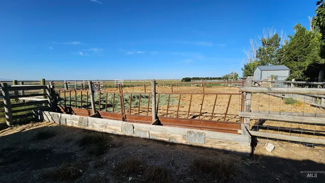 $2,200,000 | 1655 West 1000 South, Pingree, ID 83262