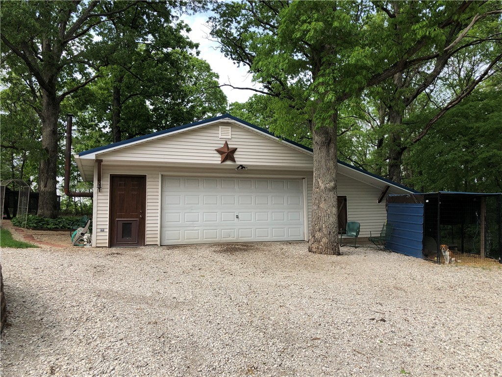 2427 East 1900 North Road Moweaqua, IL 62550 - Photo 6 of 27 Gallery Image 6