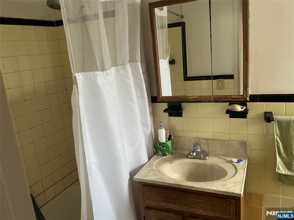 2195 North Central Road, Unit 3E Fort Lee, NJ 07024 - Photo 13 of 23