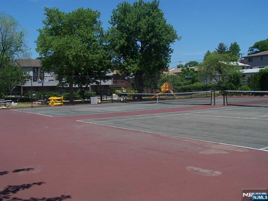 2195 North Central Road, Unit 3E Fort Lee, NJ 07024 - Photo 19 of 23