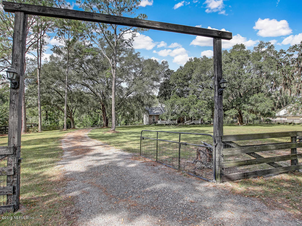 5814 Manning Cemetery Rd-002-041-Drivewa