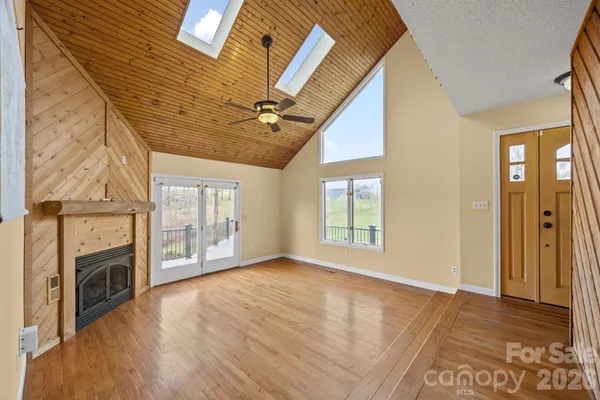 $575,000 | 234 Justice Ridge Road, Candler, NC 28715