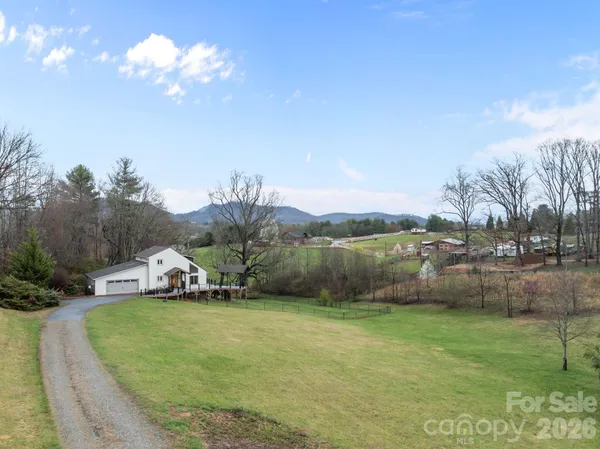 $575,000 | 234 Justice Ridge Road, Candler, NC 28715