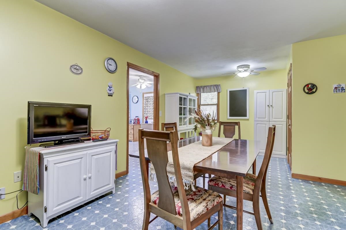 10 Apache Drive Springfield, IL 62711 - Photo 9 of 34