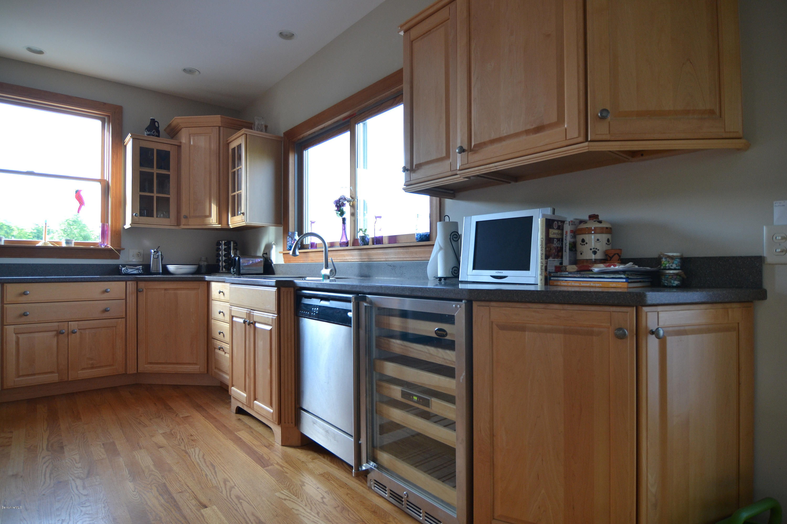 71 Bailey Road Lanesborough, MA 01237 - Photo 9 of 28 DSC_0241