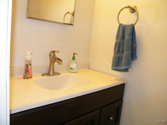 3675 Manchester Road Allentown, PA 18104 - Photo 27 of 34 Gallery Image 27