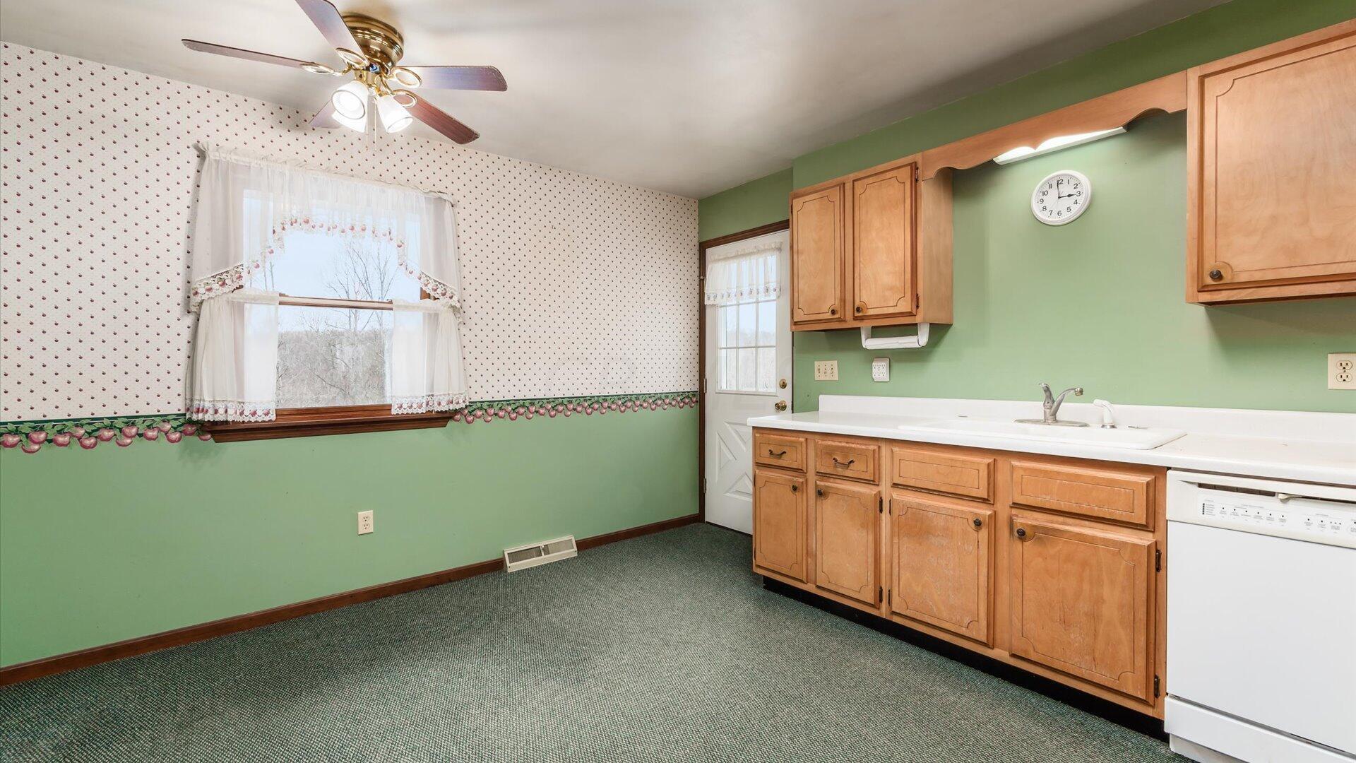 1055 West Union Road Norwich, OH 43767 - Photo 17 of 37 18-z 1055 W Union028