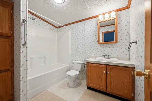 $190,000 | 1330 Windridge Lane, Fremont, MI 49412