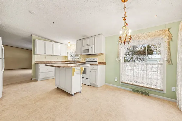 $190,000 | 1330 Windridge Lane, Fremont, MI 49412