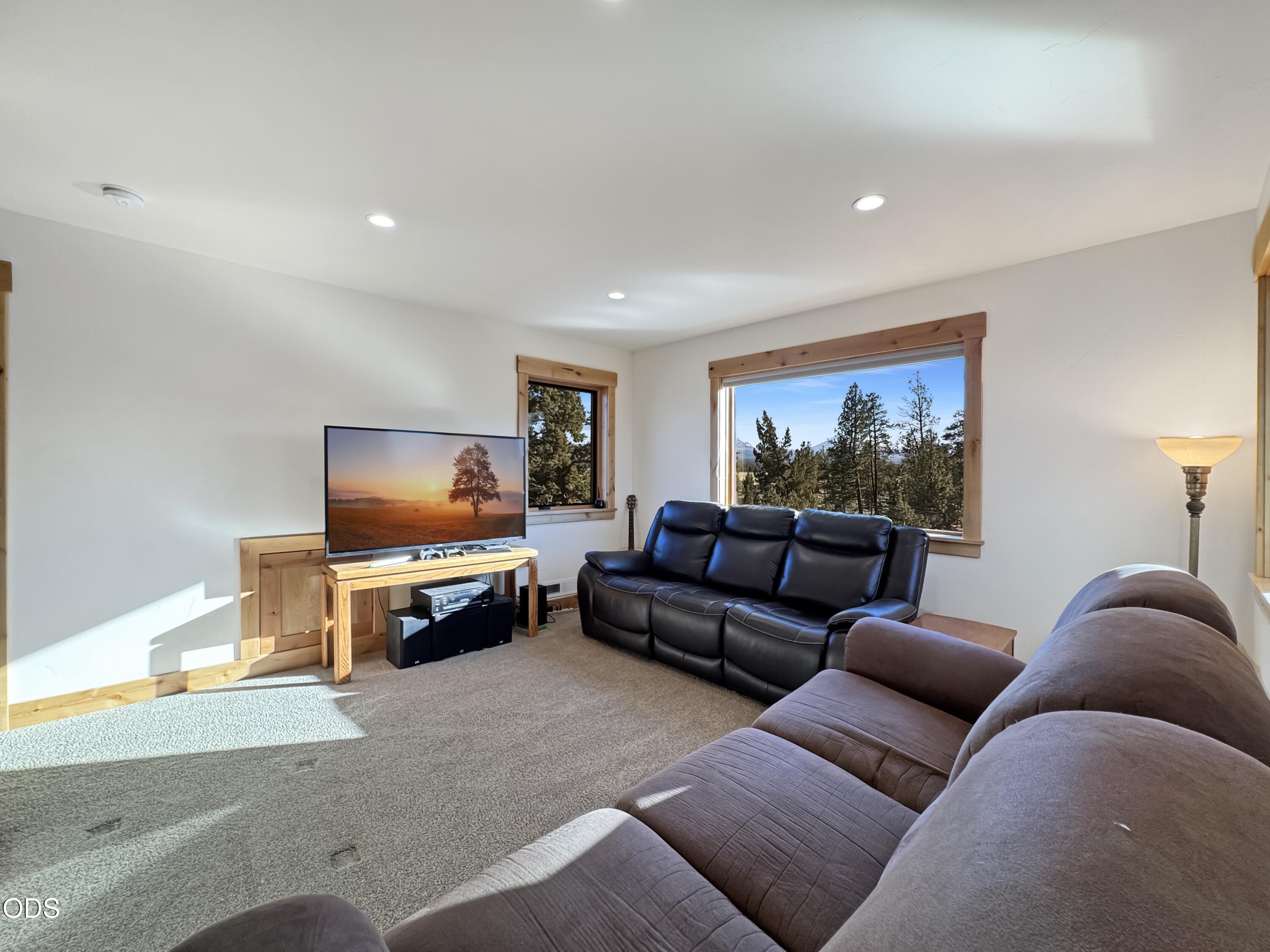 16670 Jordan Road Sisters, OR 97759 - Photo 39 of 90