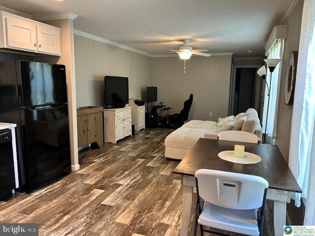 8220 Airport Road Bath, PA 18014 - Photo 9 of 25 a living room with furniture and a flat screen tv