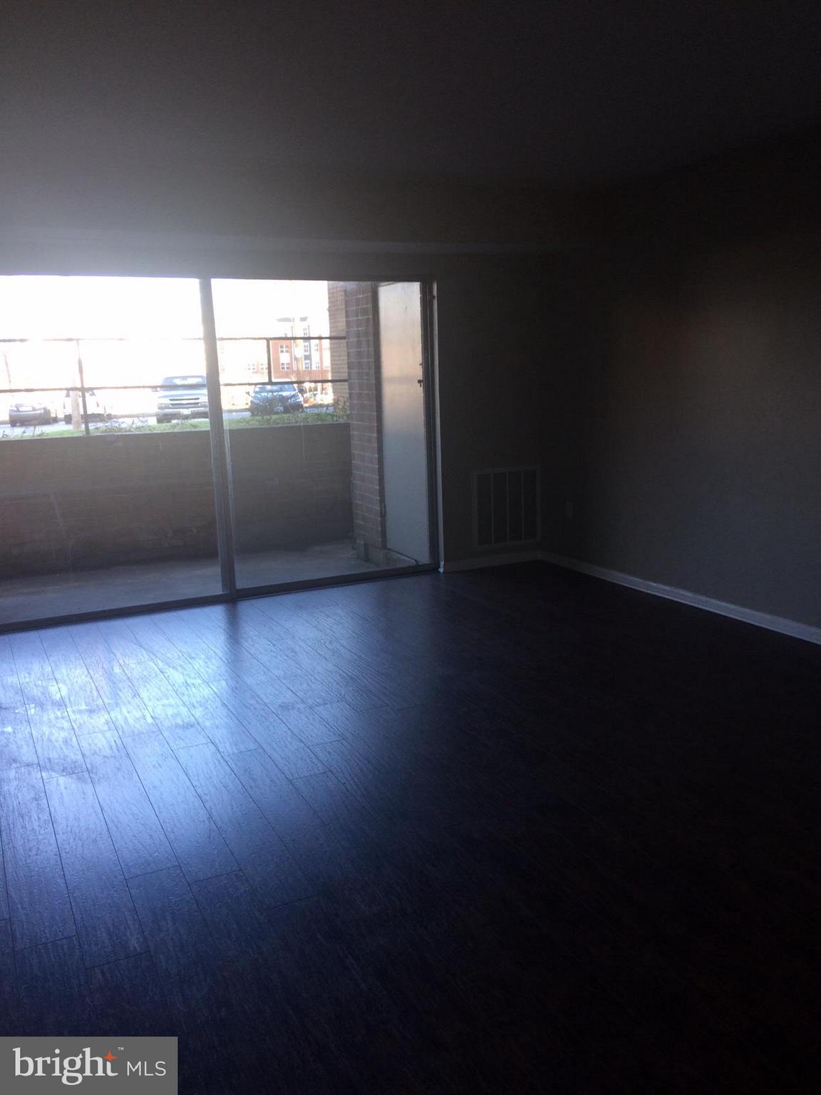 3811 St Barnabas Road, Unit T1 Suitland, MD 20746 - Photo 7 of 15 living room