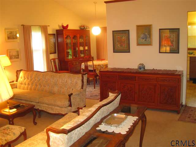74 Algonquin Road Halfmoon, NY 12065 - Photo 2 of 15 Photo 2
