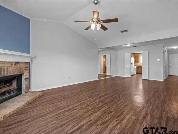 $1,250 | 400 West South Town Drive, Unit 608, Tyler, TX 75703