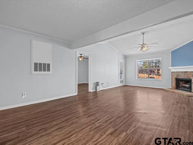 $1,250 | 400 West South Town Drive, Unit 608, Tyler, TX 75703