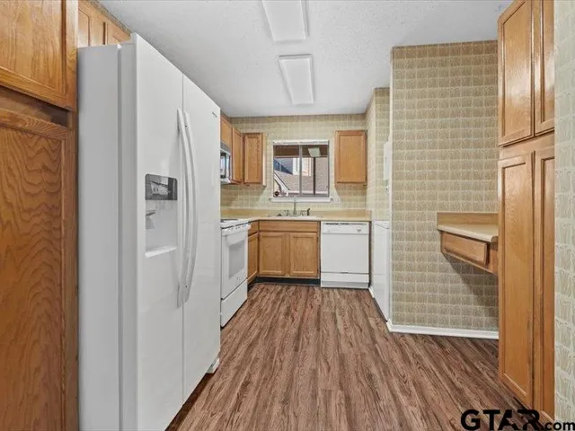 $1,250 | 400 West South Town Drive, Unit 608, Tyler, TX 75703