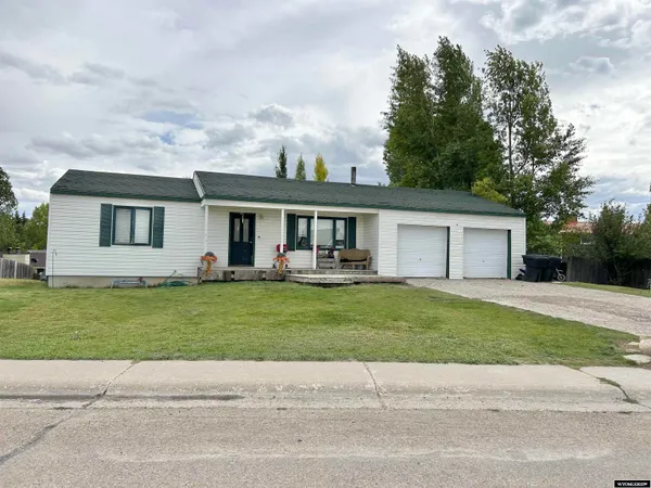 $235,000 | 1002 Sorensen Drive, Kemmerer, WY 83101