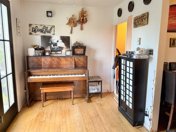 $235,000 | 1002 Sorensen Drive, Kemmerer, WY 83101