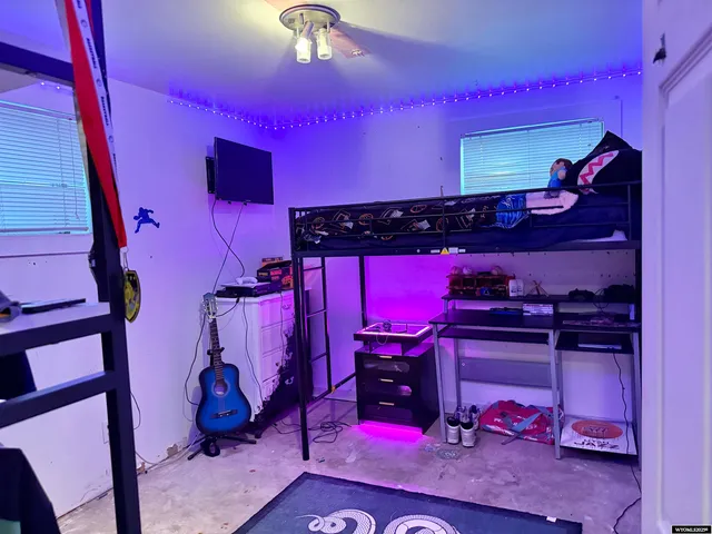 $259,500 | 1002 Sorensen Drive, Kemmerer, WY 83101