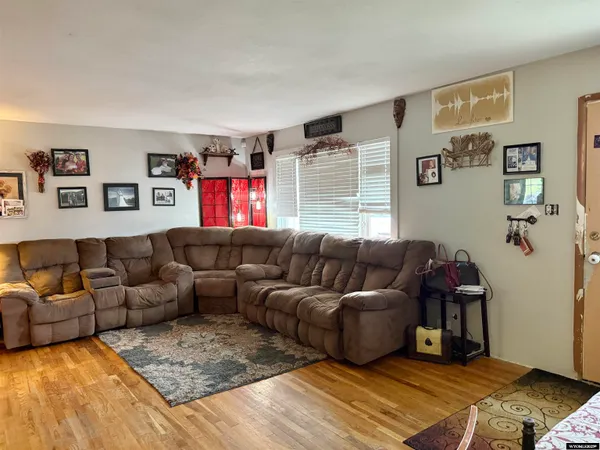 $235,000 | 1002 Sorensen Drive, Kemmerer, WY 83101