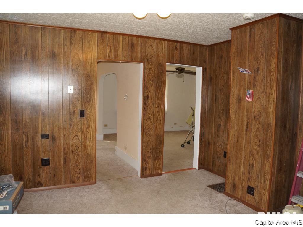 261 East Banister Road Springfield, IL 62707 - Photo 11 of 20 Gallery Image 11