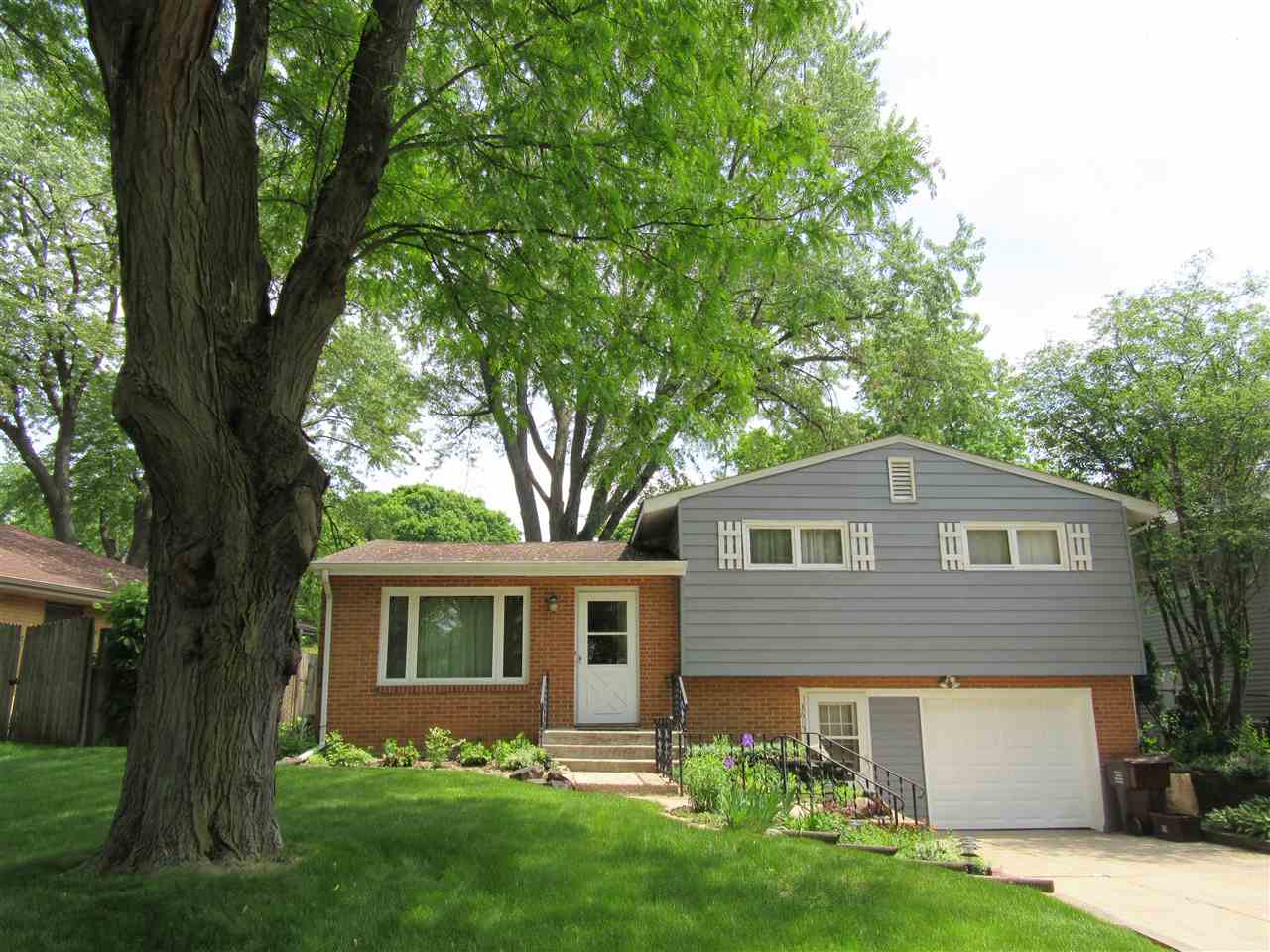 3615 Pinecrest Road Rockford, IL 61107 - Photo 8 of 8 Gallery Image 8
