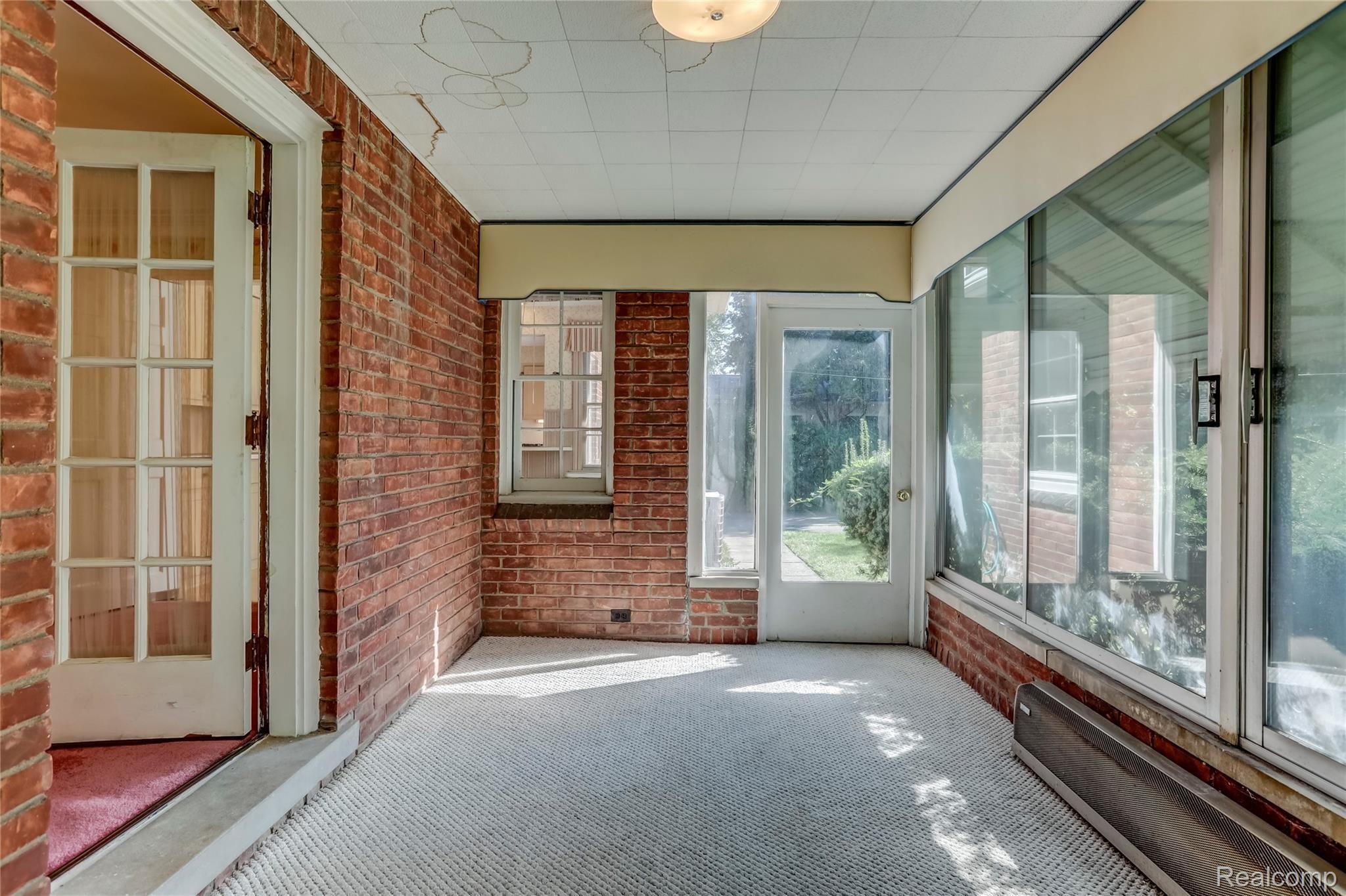 1041 Yorkshire Road Grosse Pointe, MI 48230 - Photo 13 of 35 1041 Yorkshire Road, Grosse Pointe Park, MI-13.jpg-FULL