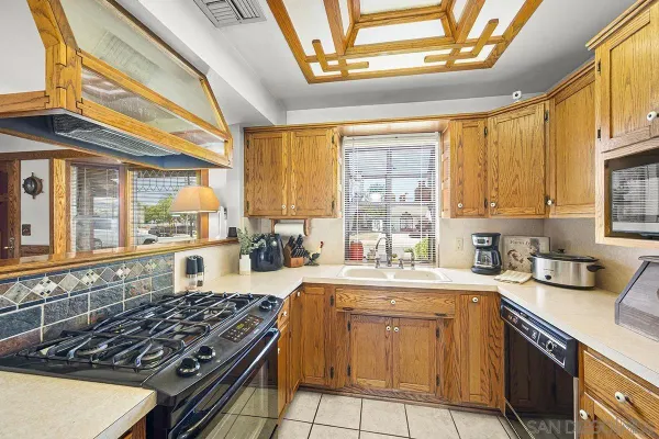 $810,000 | 9427 West Heaney Circle, Santee, CA 92071