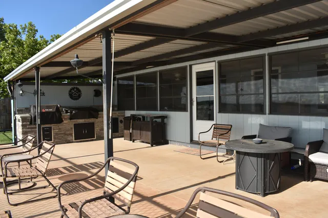 $375,000 | 364 Wharton Drive, Seymour, TX 76380