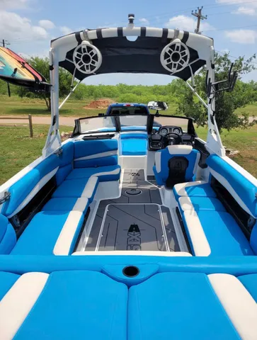 $375,000 | 364 Wharton Drive, Seymour, TX 76380