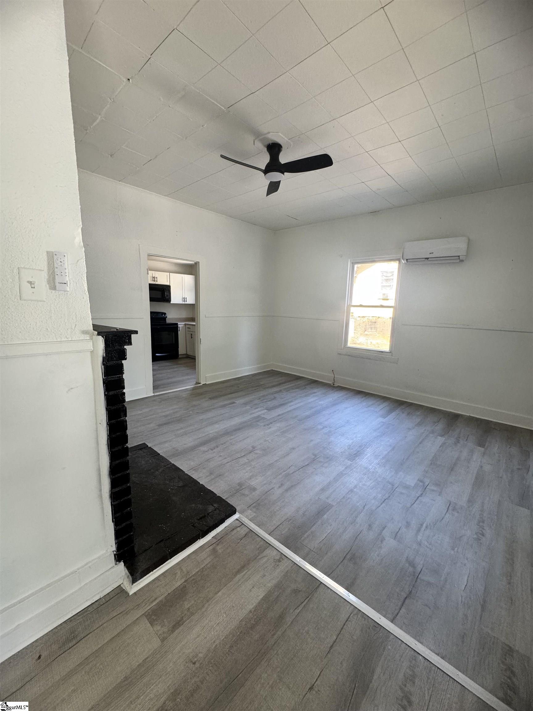 6 Riverside Street Laurens, SC 29360 - Photo 2 of 19