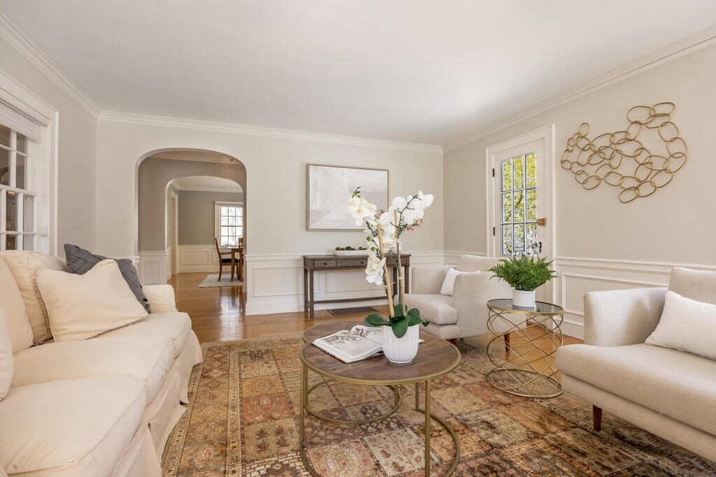 7 Pierrepont Road Winchester, MA 01890 - Photo 8 of 38 a living room with furniture and wooden floor