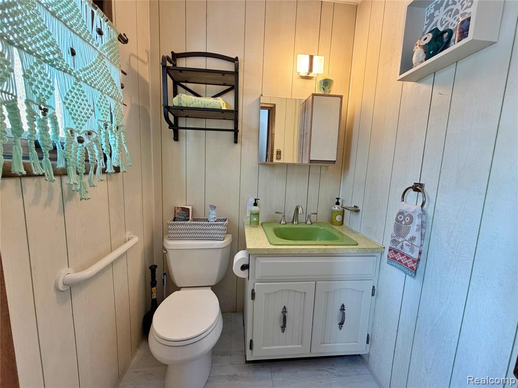 7242 King James Road Pigeon, MI 48755 - Photo 16 of 23