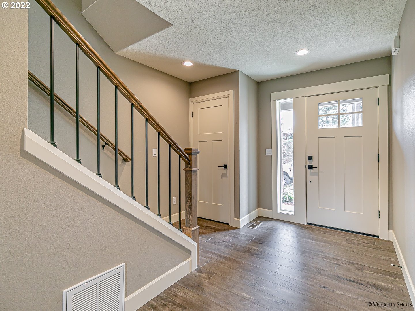 37865 College Street Sandy, OR 97055 - Photo 5 of 32
