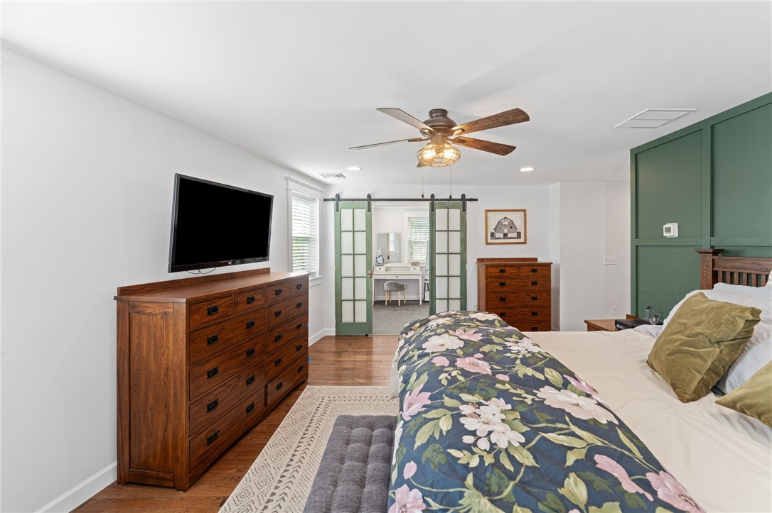 45 Lockwood Street Warwick, RI 02889 - Photo 15 of 39