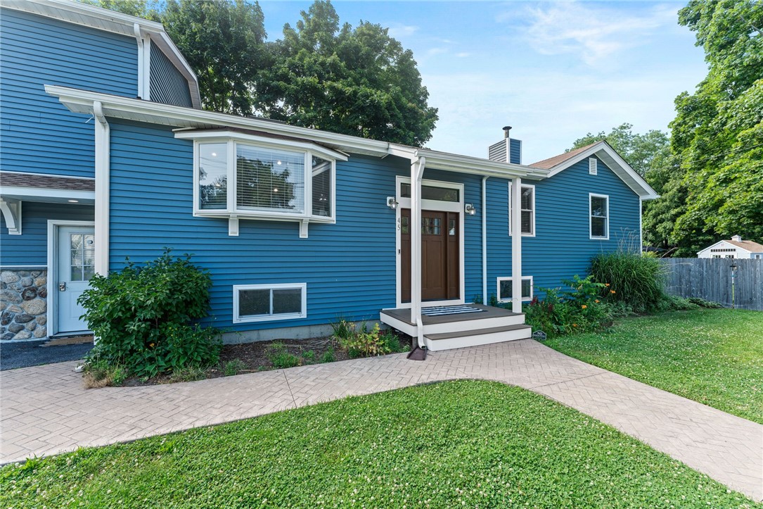 45 Lockwood Street Warwick, RI 02889 - Photo 2 of 39