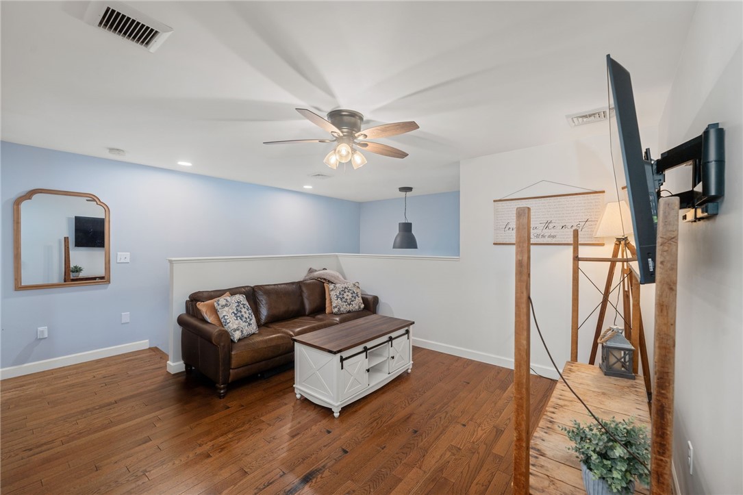 45 Lockwood Street Warwick, RI 02889 - Photo 21 of 39