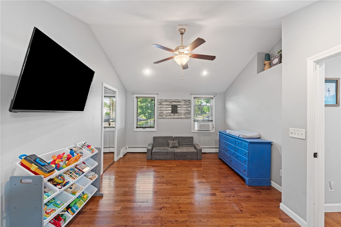45 Lockwood Street Warwick, RI 02889 - Photo 28 of 39
