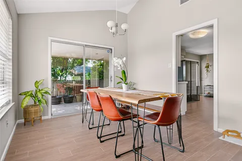 $2,400 | 11902 Oakbrook Drive, Austin, TX 78753