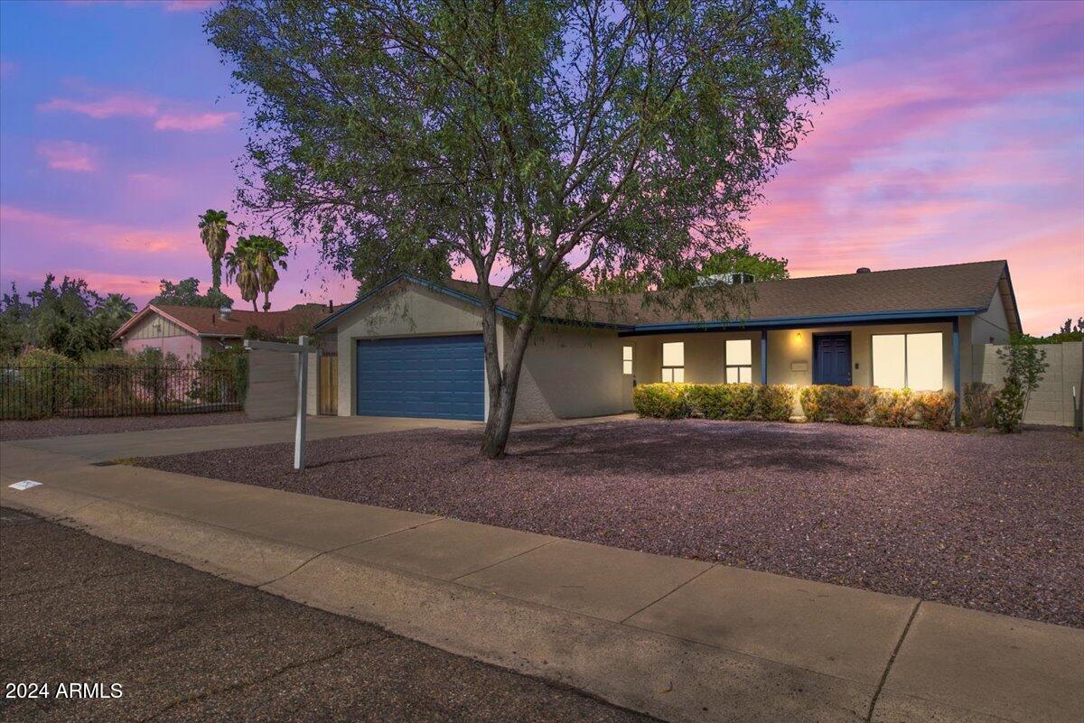 2732 East Cactus Road Phoenix, AZ 85032 - Photo 10 of 30 23-Front Exterior