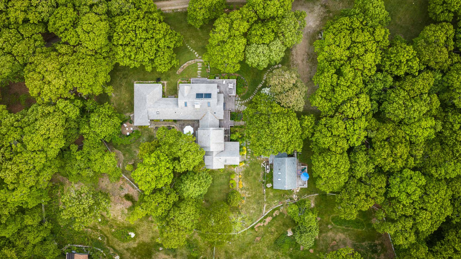 205 S Road Chilmark, MA 02535 - Photo 4 of 50