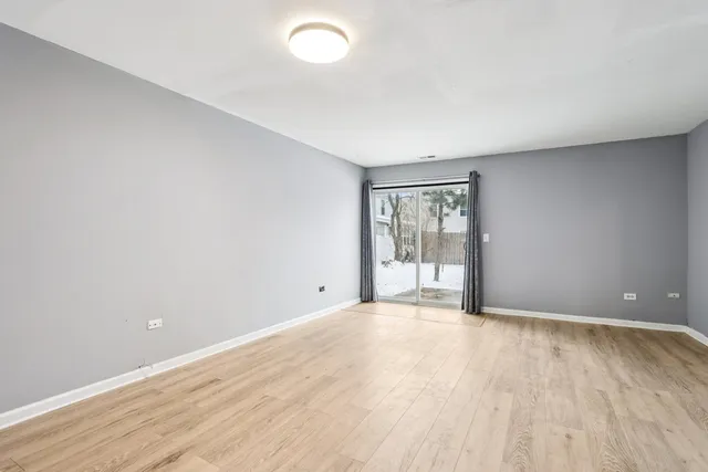 $319,000 | 1845 Walden Circle, Aurora, IL 60506