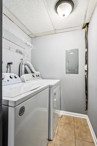 $319,000 | 1845 Walden Circle, Aurora, IL 60506