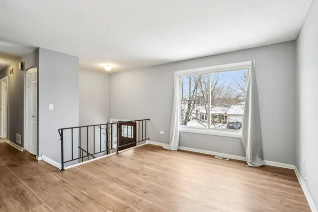 $319,000 | 1845 Walden Circle, Aurora, IL 60506